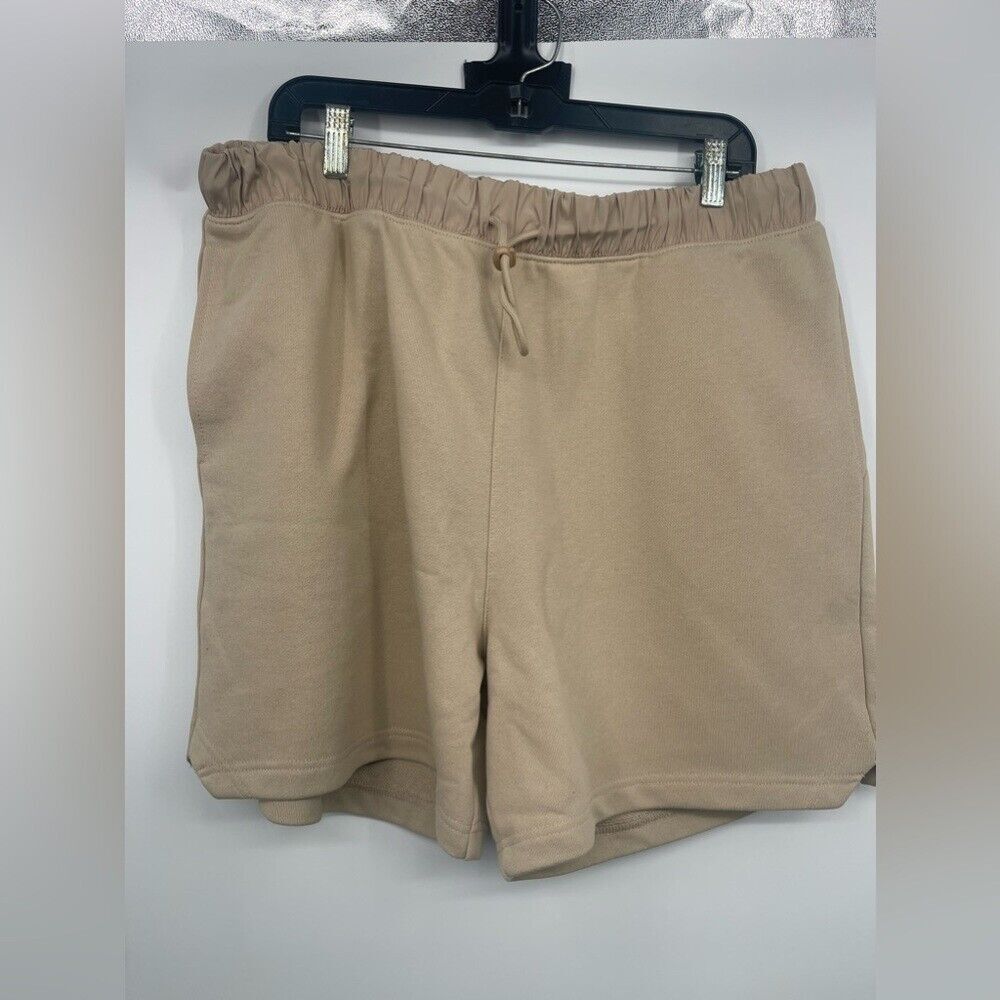Forever‎ 21 men's tan size 2XL sweat shorts